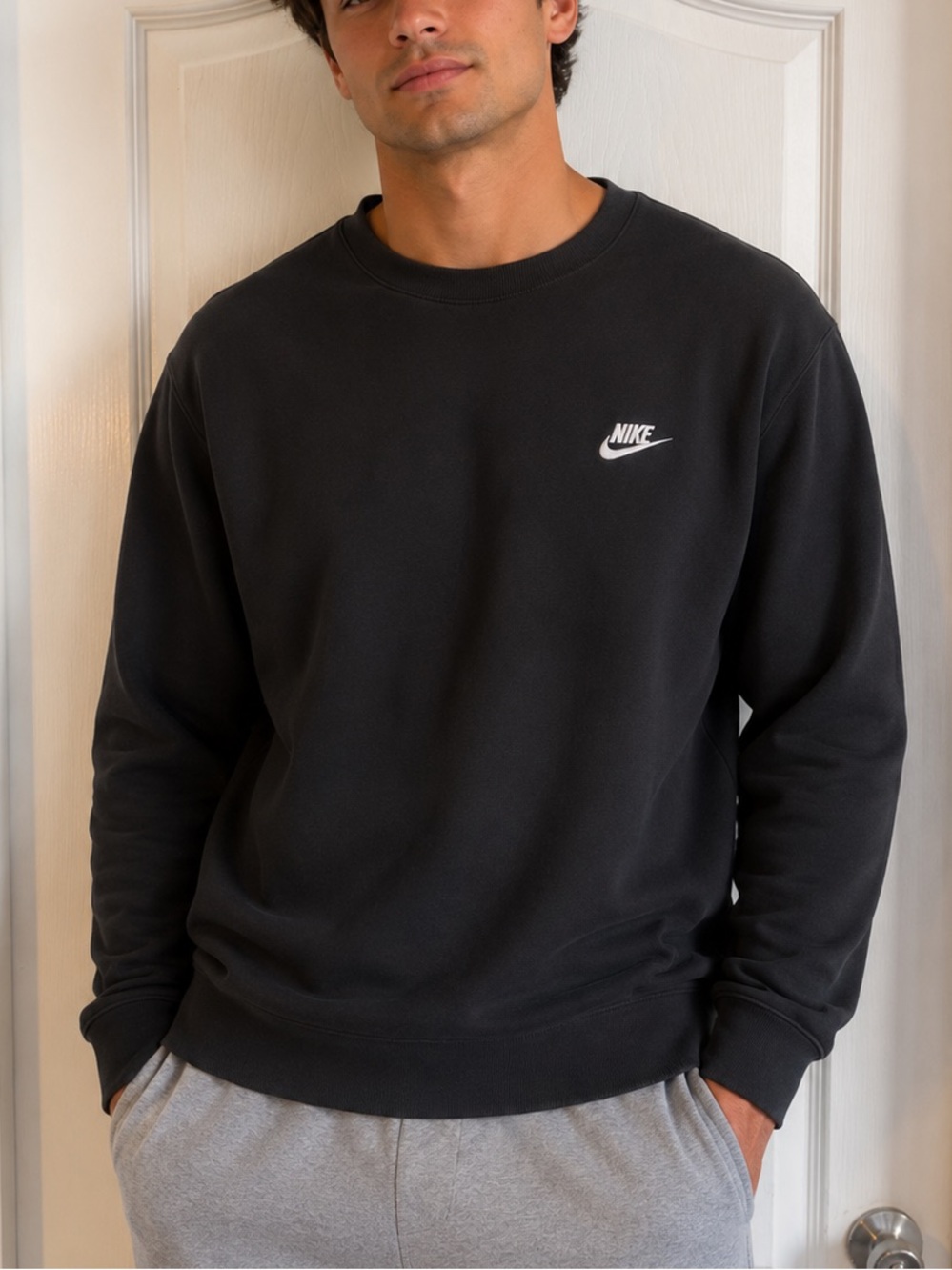 Nike Men’s Sportswear Club Fleece Crewneck Sweatshirt - Black
